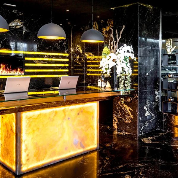 H Hotel