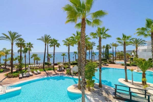 H10 Estepona Palace