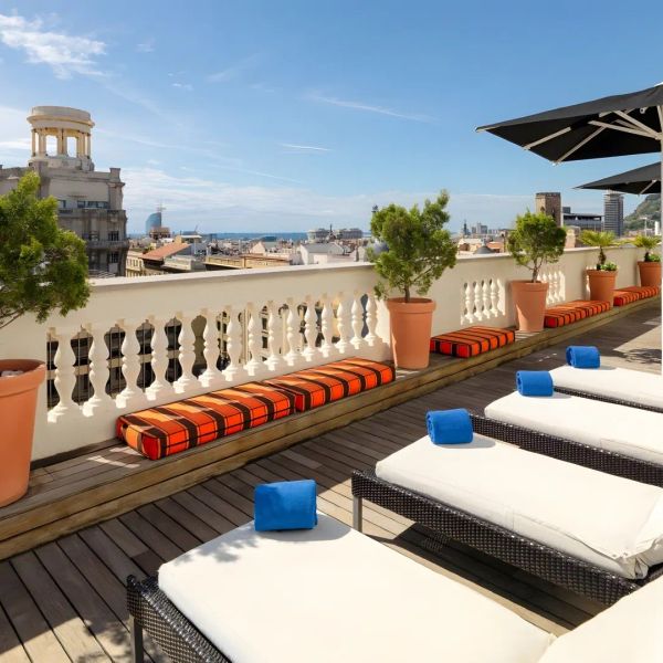 H10 Montcada — Barcelona, Hiszpania