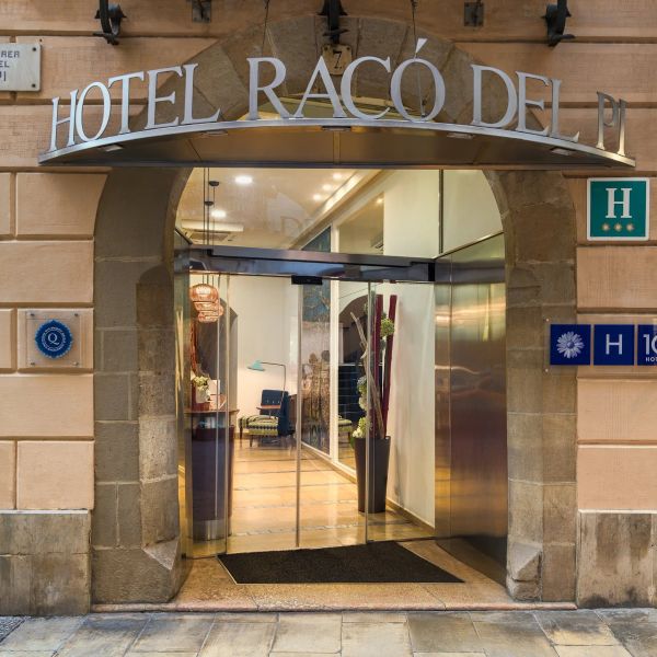 H10 Raco del Pi — Barcelona, Hiszpania