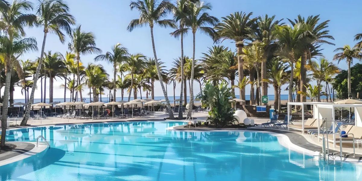 Hiszpania First Deal na 7 dni w grudniu: 4⋆ hotel od 5 909 zł