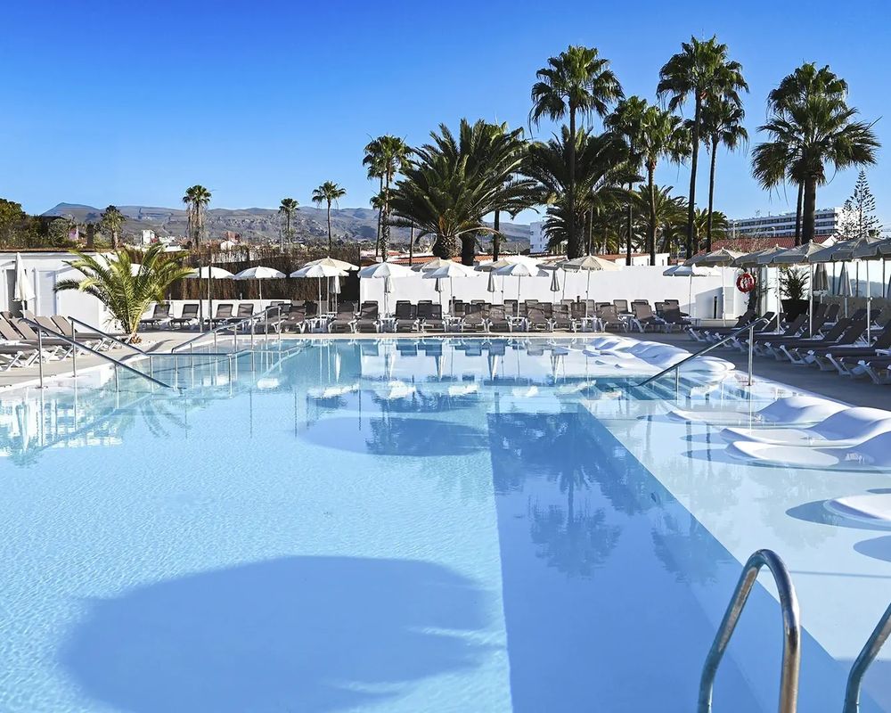 HL Miraflor Suites (ex. Miraflor Suites)