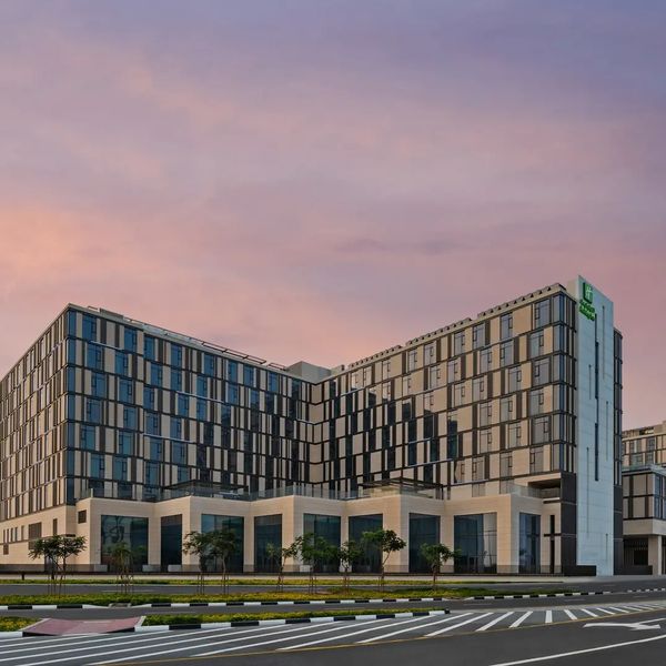 Holiday Inn Dubai Al Maktoum Airport – 2026-06-04