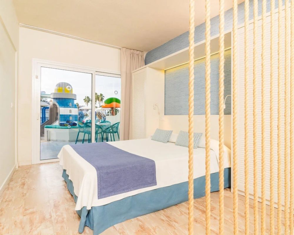 Hovima La Pinta Beachfront Family (Playa de las Americas)