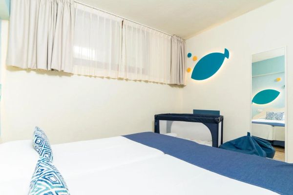 Hovima La Pinta Beachfront Family (Playa de las Americas)