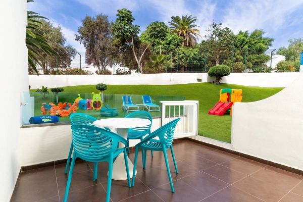 Hovima La Pinta Beachfront Family (Playa de las Americas)