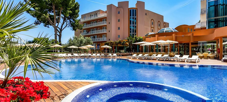 Ona Palmira Paguera (ex. HSM Madrigal)