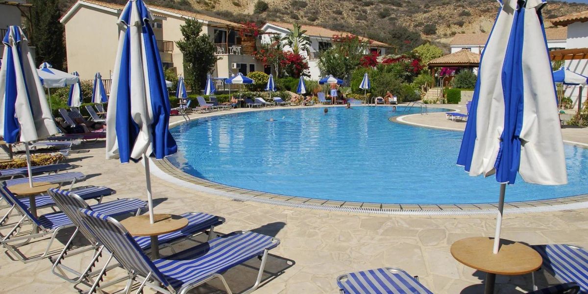 Cypr First Deal na 7 dni w kwietniu: 3⋆ hotel od 2 409 zł