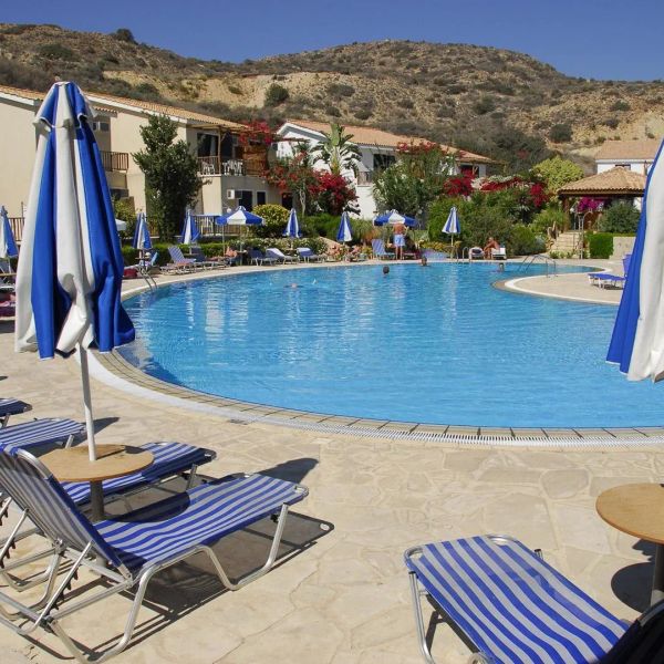 Cypr First Deal na 7 dni w kwietniu: 3⋆ hotel od 2 409 zł