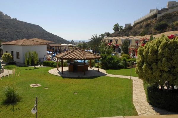 Hylatio Village