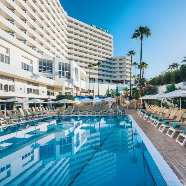 Iberostar Waves Bouganville Playa — Costa Adeje, Hiszpania