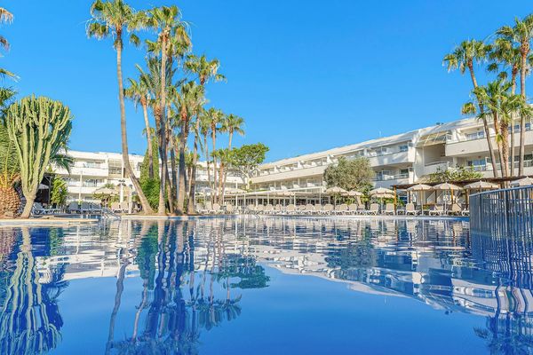 Fergus Club Palmanova Park