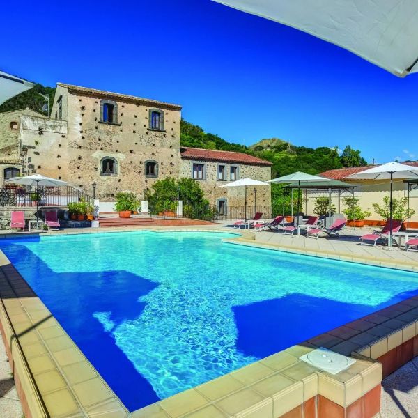 Il Borgo — Castiglione di Sicilia, Włochy