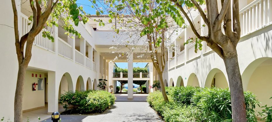 Playa Granada Club Resort