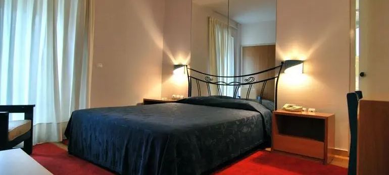 Iniohos Hotel