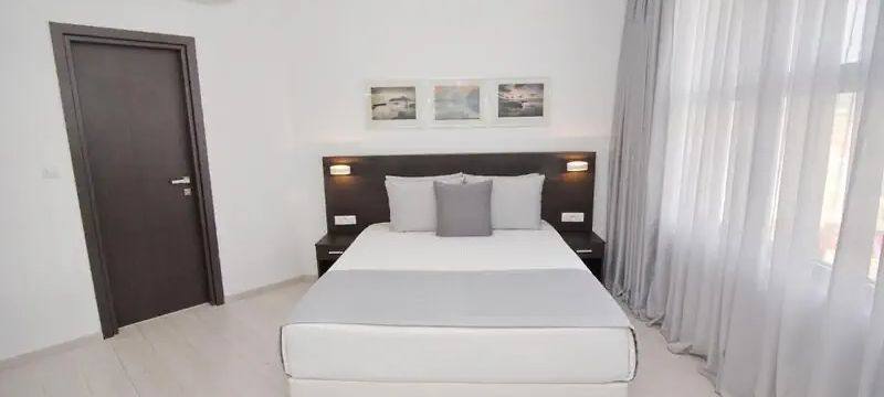 Iniohos Hotel