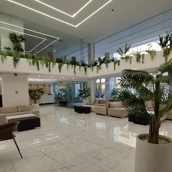 Iniohos Hotel