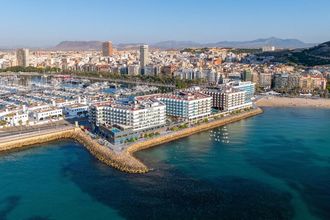 Innside by Melia Alicante Porta Maris