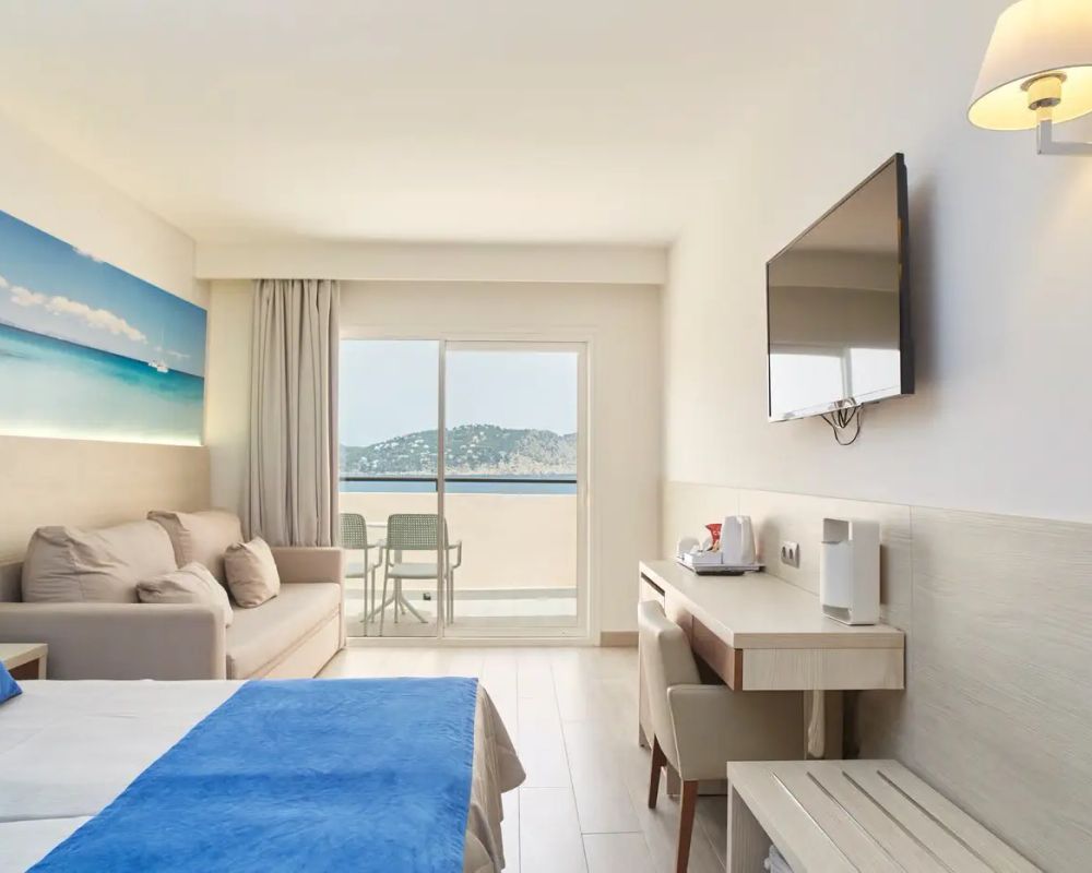 Invisa Club Cala Blanca