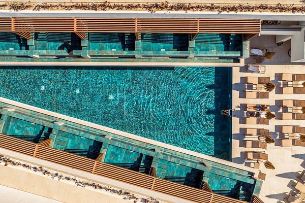 Ionis Art Luxury Suites