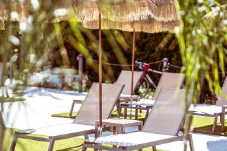 Ionis Art Luxury Suites