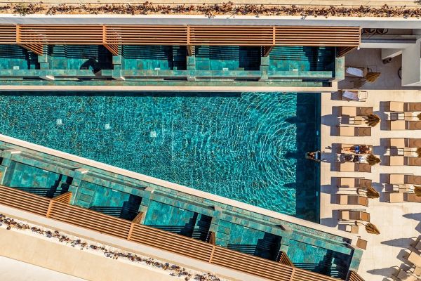 Ionis Art Luxury Suites