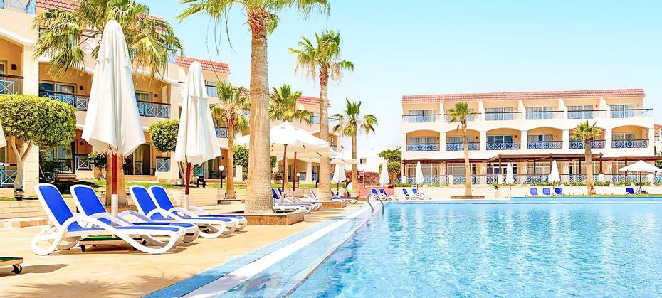 Ivy Cyrene Island Resort