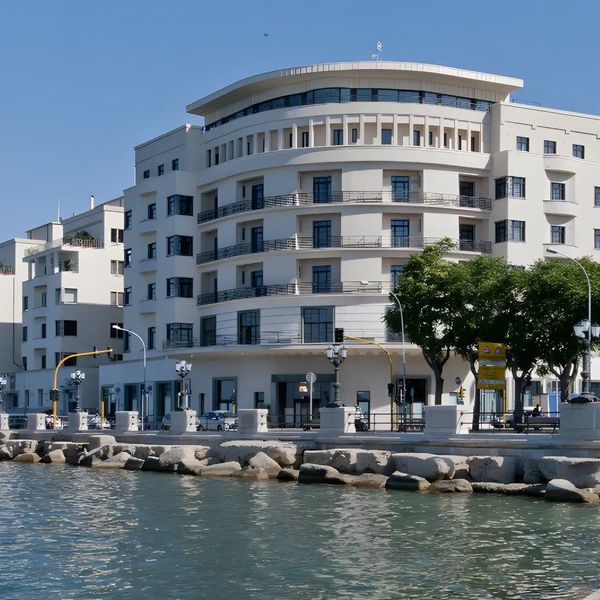 JR Grande Albergo delle Nazioni — Bari, Włochy