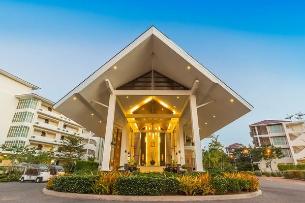 Kantary Beach Villas and Suites