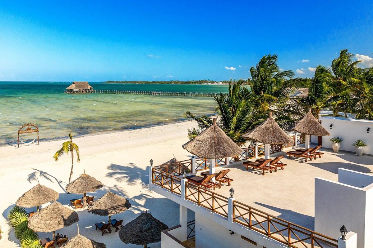 Zanzibar (7 dni) w Karibu Beach Resort z Poznania (BB)
