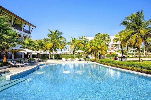 Katathani Phuket Beach Resort