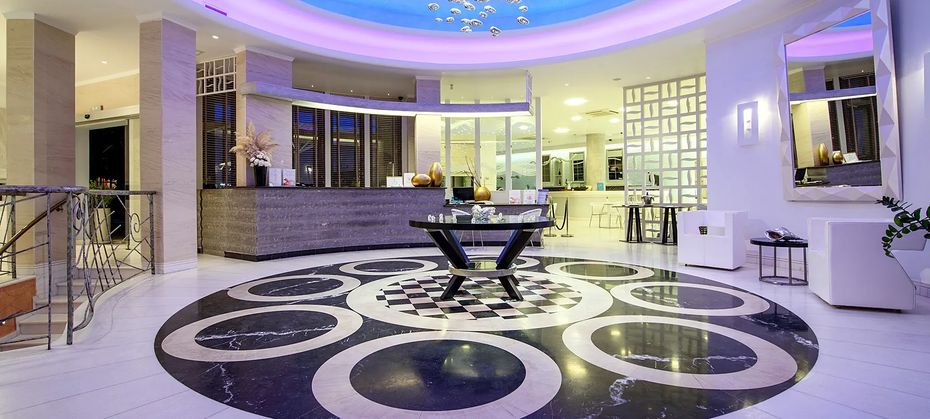 La Mer Deluxe Hotel & SPA (Kamari)