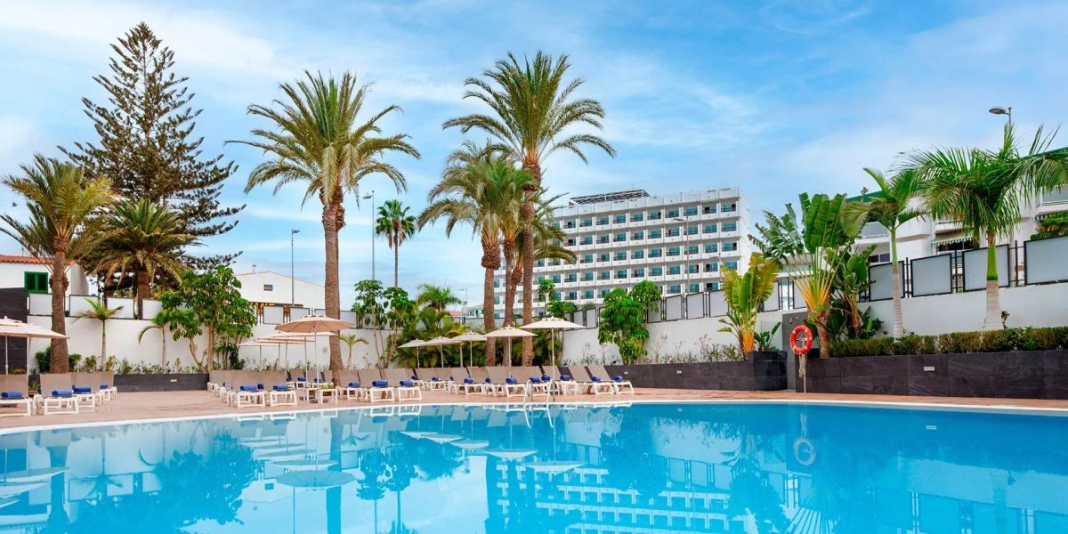 Hiszpania Last Minute na 7 dni w sierpniu: 4⋆ hotel od 3 999 zł