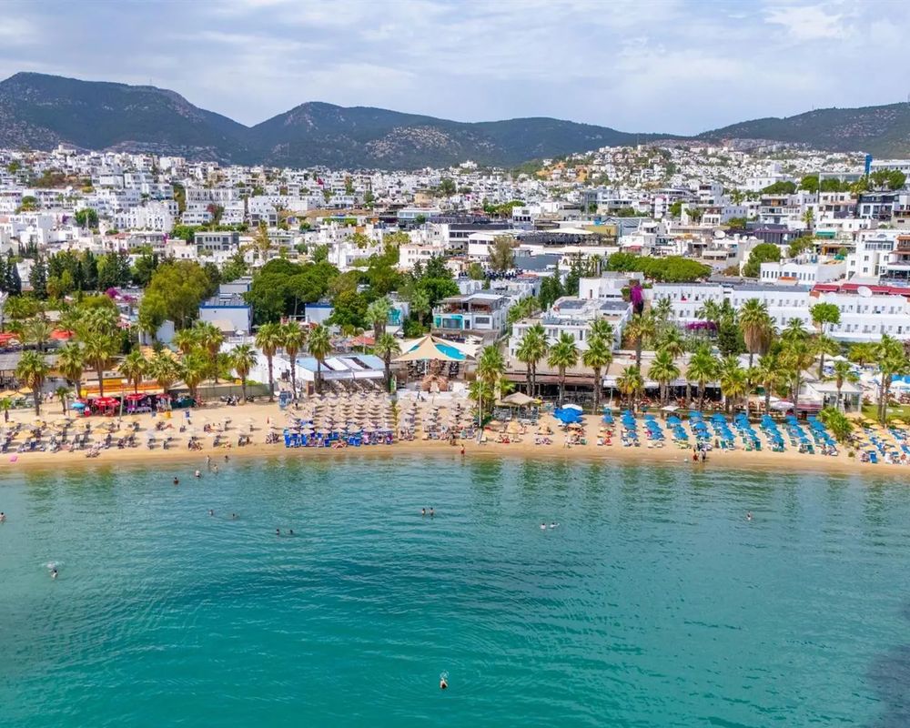 Ladonia Leo Beach Resort