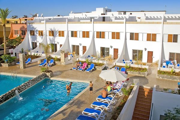 Las Piramides (Playa de las Americas)