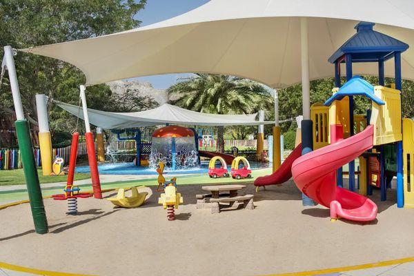 Le Meridien Al Aqah Beach Resort