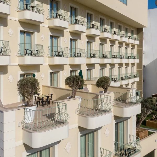 Leonardo Boutique Larnaca — Larnaka, Cypr