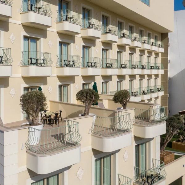 Leonardo Boutique Larnaca — Larnaka, Cypr