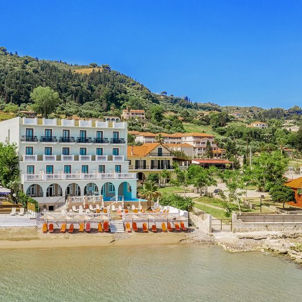 Levante Beach (Argassi)