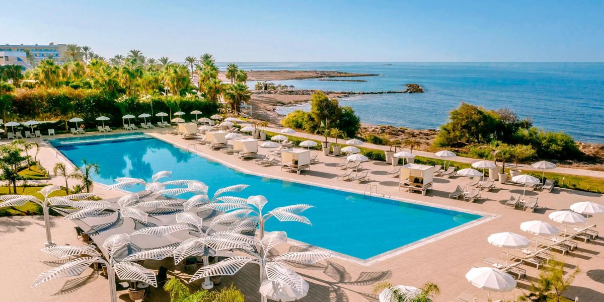 Cypr First Deal na 7 dni w styczniu: 5⋆ hotel od 4 999 zł