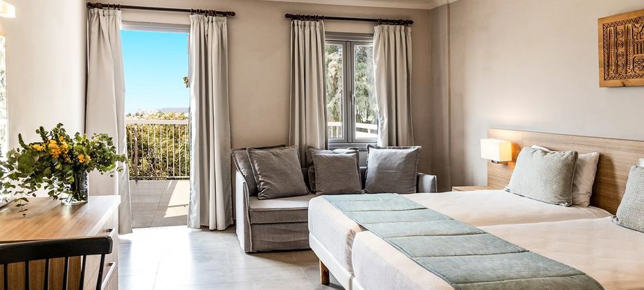 Louis St. Elias Resort