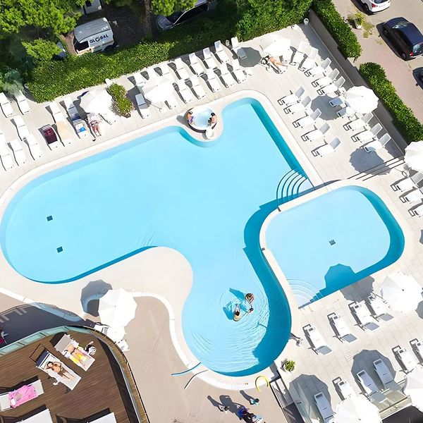 Luxor — Milano Marittima, Włochy