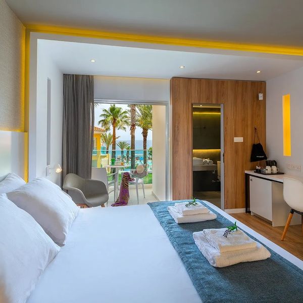 Malama Beach Holiday Village — Protaras, Cypr