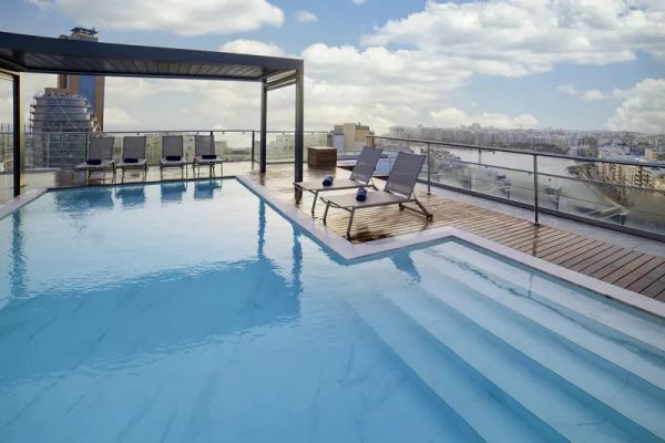 Mercure St Julians