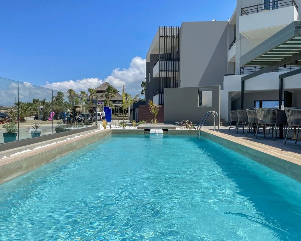 Mare Blue & Suites