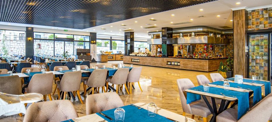 Maril Resort Beach & Spa