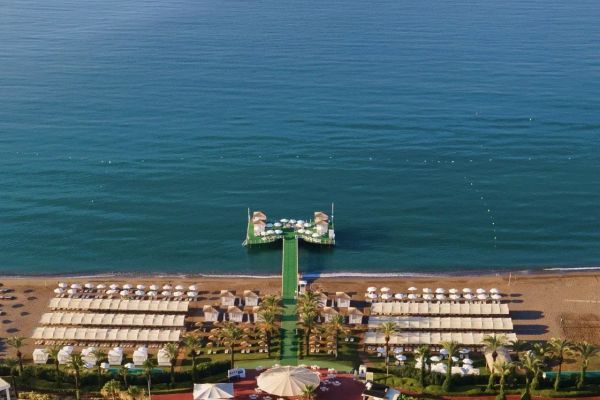 Miracle Resort