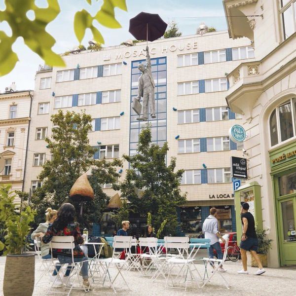 Mosaic House Design — Praga, Czechy