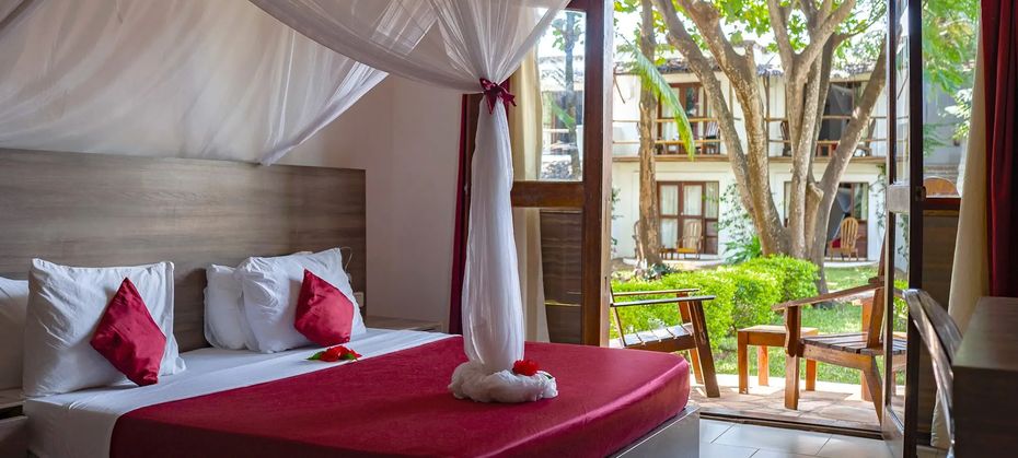 My Blue (Nungwi Beach)