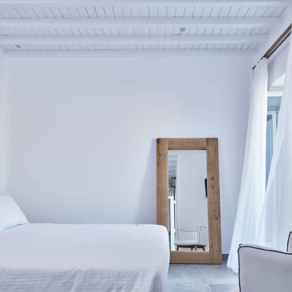 Mykonos Waves Beach House & Suites — Ornos, Grecja